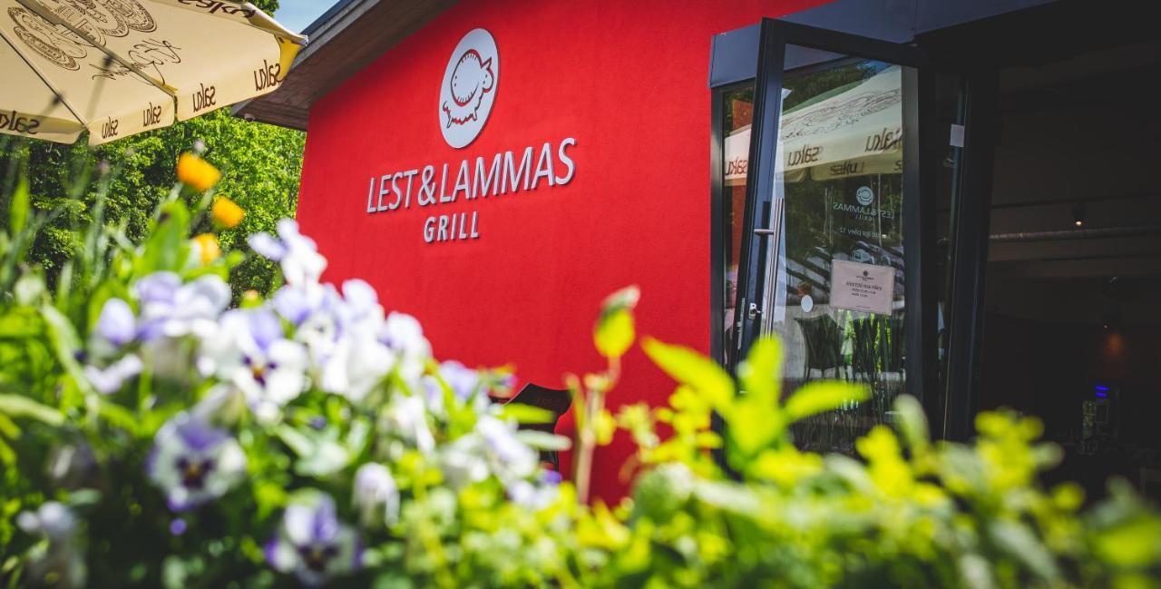 Kassari Puhkekeskus Hotel Käina Exterior foto